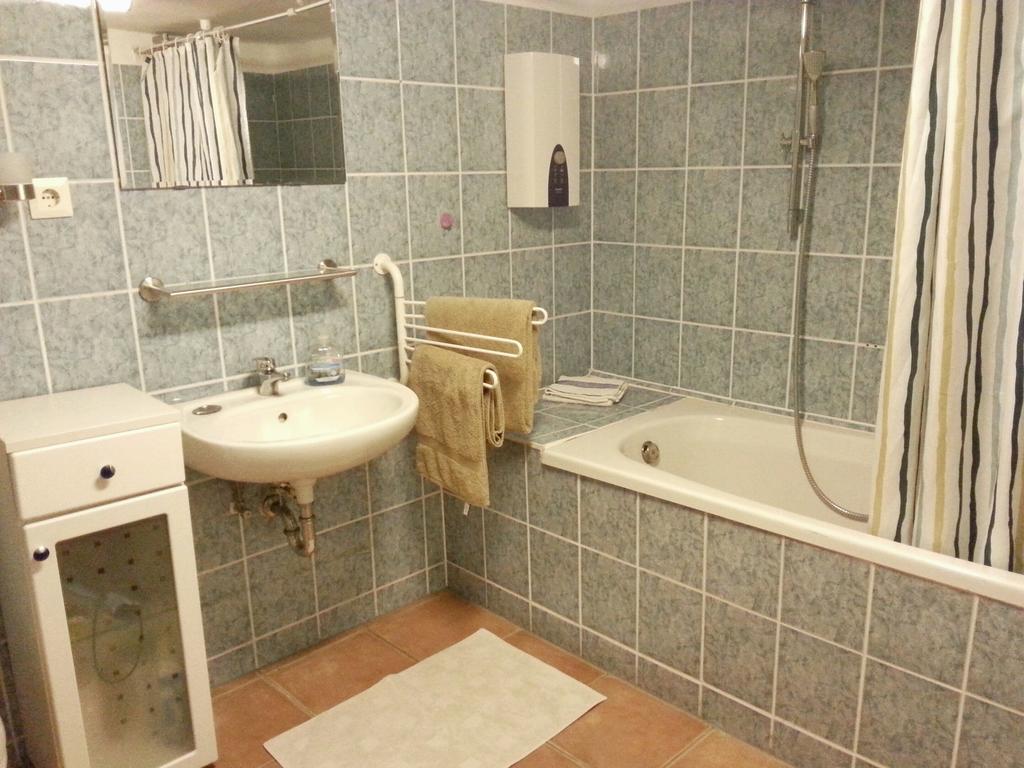 Ferienwohnung Am Nuerburgring 2.Og Adenau Zewnętrze zdjęcie